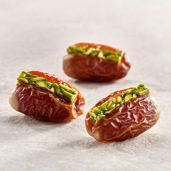 Bateel | Segai Pistachio Kunafa | Premium Filled Dates | 17.6 oz