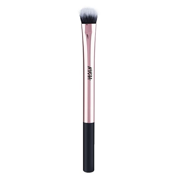 Nykaa Cosmetics BlendPro Concealer Brush - Facial Brush for Flawless Radiant Finish - Soft Fibers Cosmetic Brush for Quick Coverage - 1 pc