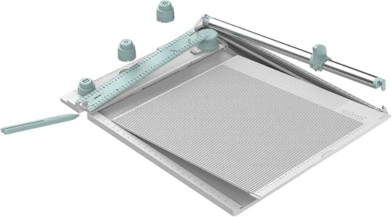 Sizzix Scoring Board & Trimmer (30cm x 30cm) | Tool for Creating Envelopes, 3-D Boxes, Trimming & Measuring | 665797