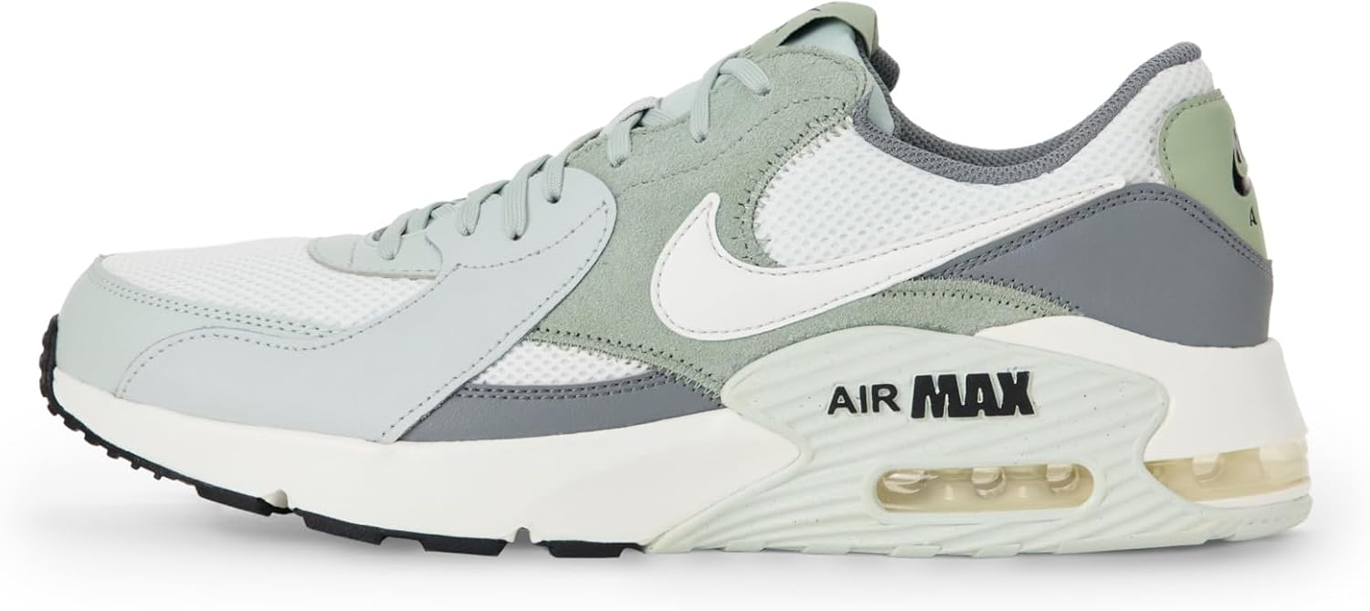 Nike Men's Air Max Excee Low Top Shoes