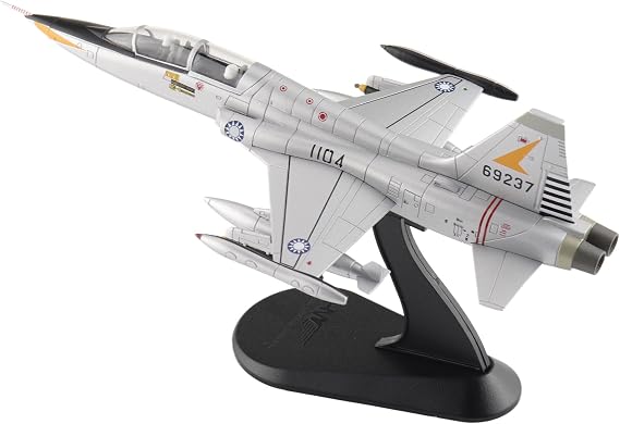 Hobby Master | 1:72 Scale Diecast Military Aircrafts | F-5B Freedom Fighter 1104/66-9237, ROCAF, 1960s | Model HA33002