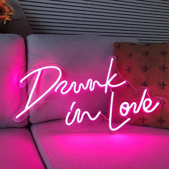 Neon Sign Drunk in Love Led Light Sign Neon Sign Hand Crafted Wall Hangings Home Decor Wall decor Housewarming Gift Birthday Gift for Party Bedroom Wall Art Backdrop Xmas Decor 60x33cm
