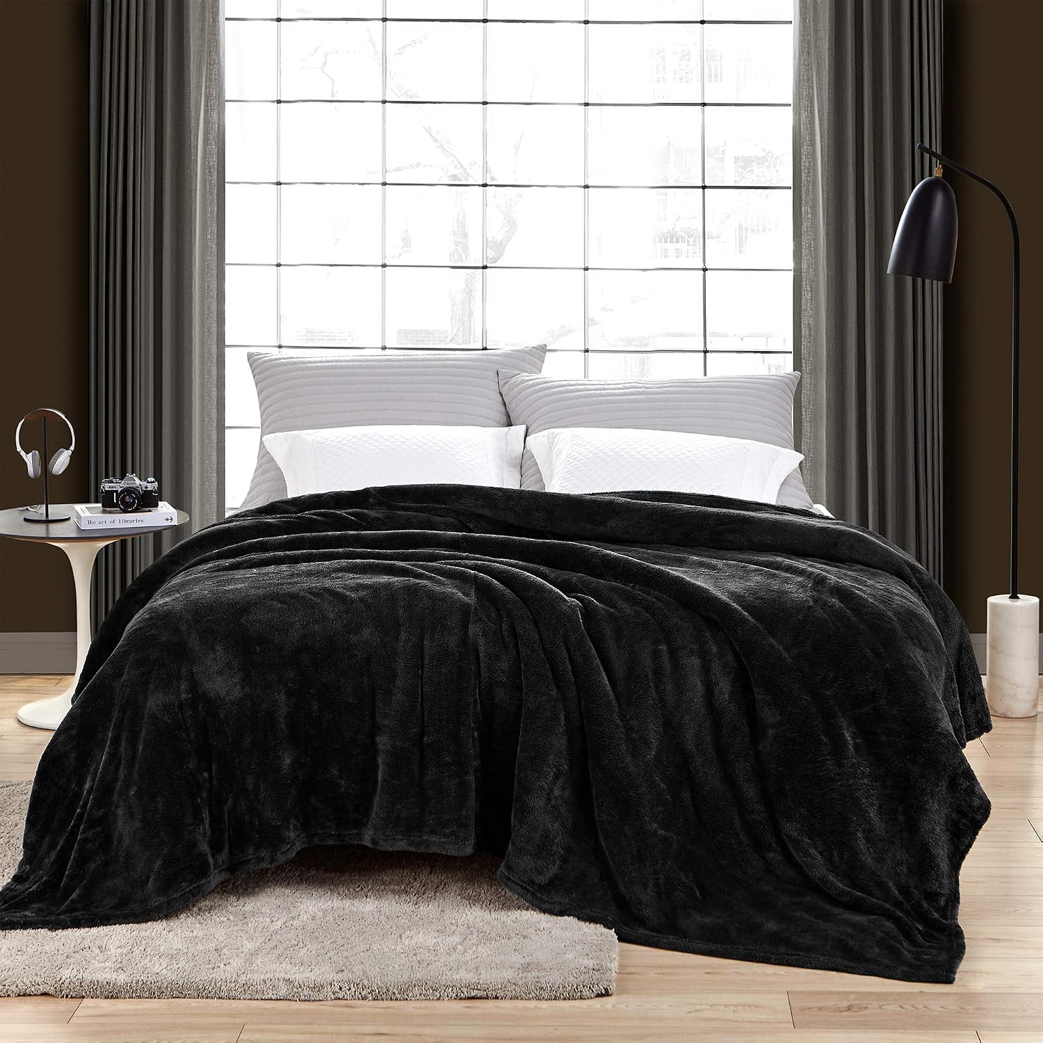Me Sooo Comfy King Bedding Blanket - Black